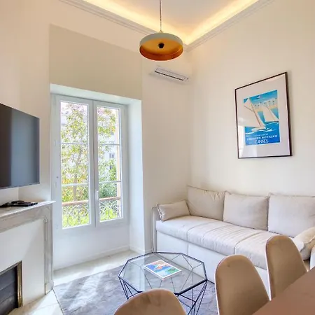 Limestay - The Cannois T2 Modern Wifi